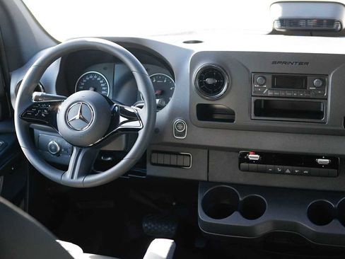 New 2025 Mercedes-Benz Sprinter 2500 image 14