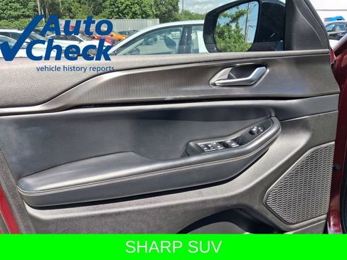 Used 2023 Jeep Grand Cherokee Altitude AWD/4WD image 16