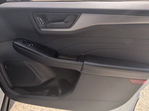 Used 2025 Ford Escape Active FWD image 32