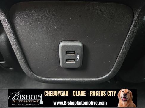 Used 2024 Chevrolet Equinox LT image 18