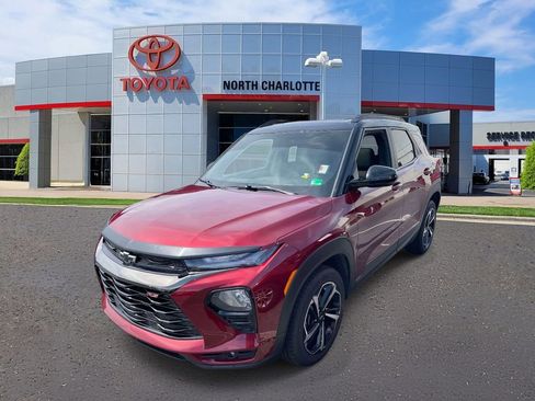 Used 2023 Chevrolet TrailBlazer RS w/ Sun and Liftgate Package image 6