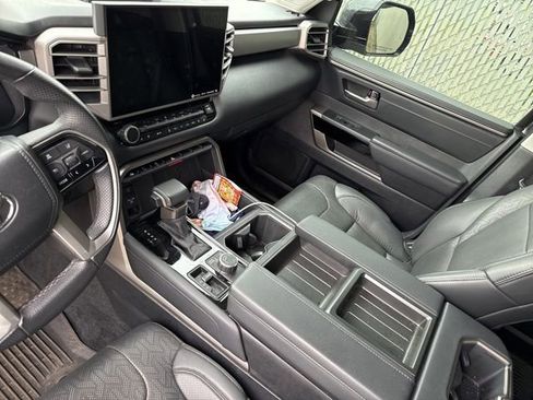 Used 2023 Toyota Tundra Limited AWD/4WD image 9