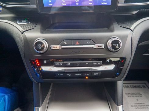 Used 2020 Ford Explorer ST image 32