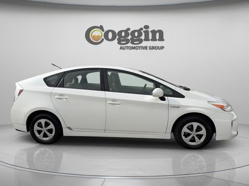 Used 2012 Toyota Prius Two image 6