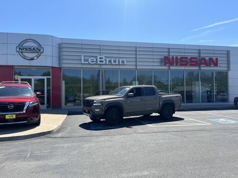 Certified 2024 Nissan Frontier PRO-4X w/ Pro Premium Package AWD/4WD image 1