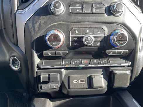 Used 2019 GMC Sierra 1500 Elevation image 22