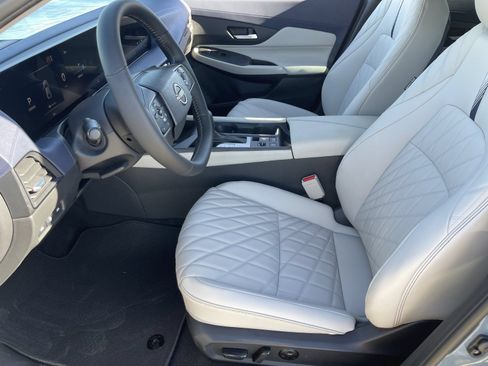 New 2026 Nissan Sentra SL w/ Floor Mat Package FWD image 20