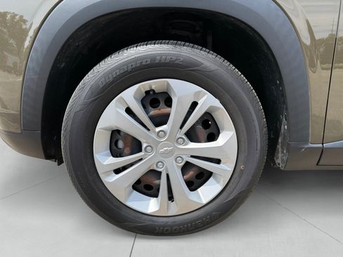 Used 2024 Chevrolet Trax LS FWD image 14