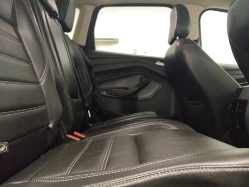 Used 2018 Ford Escape Titanium FWD image 19