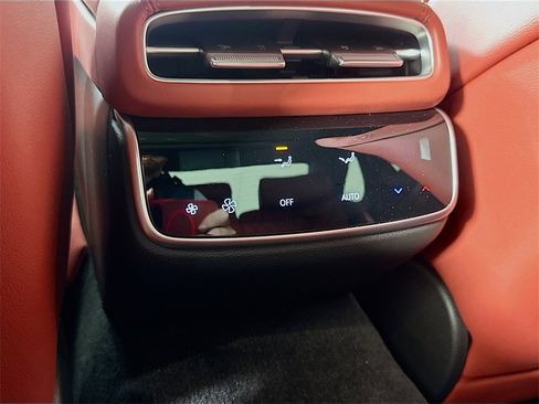 Used 2025 Genesis G80 3.5T Sport image 28