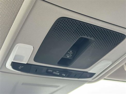 Used 2023 Honda CR-V EX-L image 30