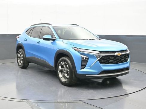 New 2026 Chevrolet Trax LT w/ Driver Confidence Package FWD image 20