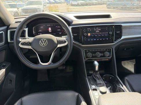 Used 2023 Volkswagen Atlas SEL AWD/4WD image 25