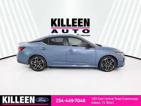 Used 2024 Nissan Sentra SR FWD image 9