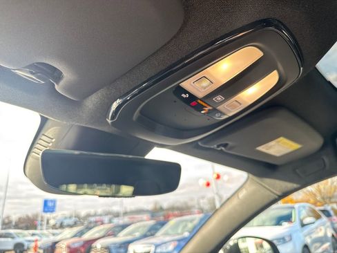 Used 2023 Volvo C40 P8 Recharge Ultimate w/ Protection Package Premier image 32