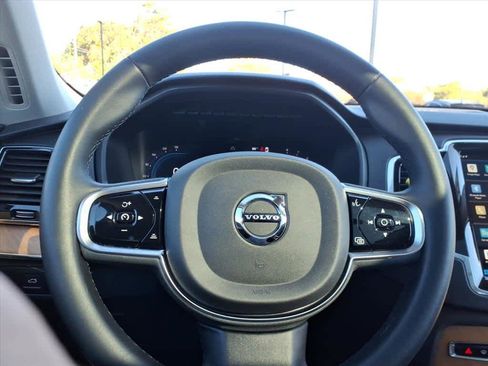 Used 2024 Volvo XC90 B6 Plus w/ Protection Package Premier image 23