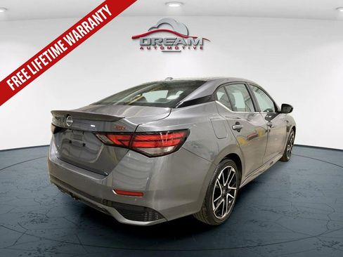 Used 2025 Nissan Sentra SR FWD image 16