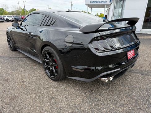 Used 2019 Ford Mustang GT Premium w/ Equipment Group 401A RWD image 9
