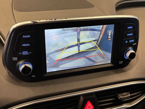 Used 2019 Hyundai Santa Fe SE AWD/4WD image 14