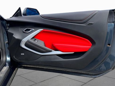Used 2019 Chevrolet Camaro SS RWD image 22