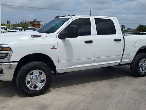 New 2026 RAM 2500 Tradesman AWD/4WD image 4