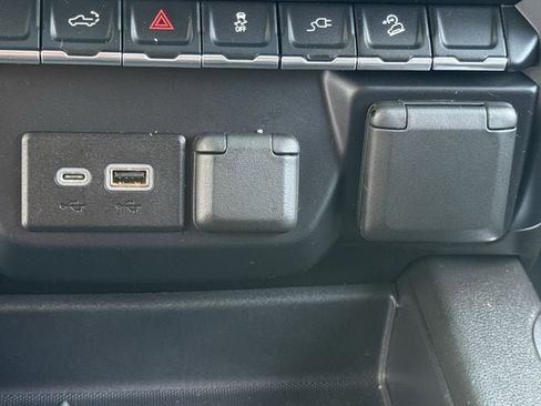 Used 2022 Chevrolet Silverado 1500 LT Trail Boss w/ LT Trail Boss Premium Package image 24