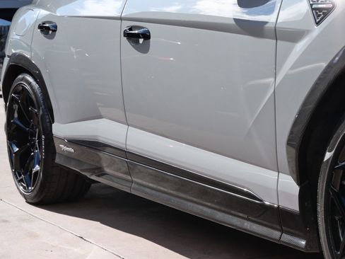 Used 2024 Lamborghini Urus Performante image 14