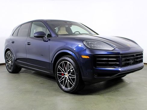 New 2026 Porsche Cayenne S AWD/4WD image 9
