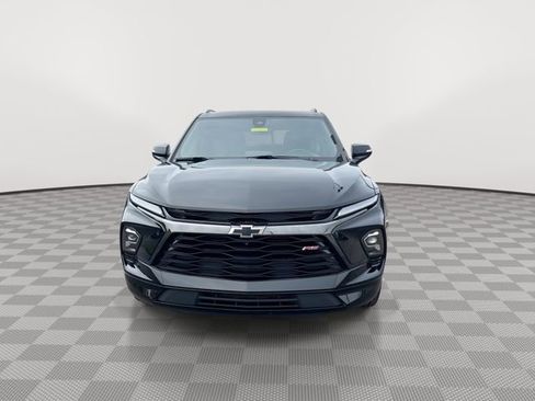 Certified 2023 Chevrolet Blazer RS w/ Driver Confidence II Package AWD/4WD image 4