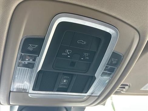 Used 2021 RAM 1500 Laramie AWD/4WD image 31