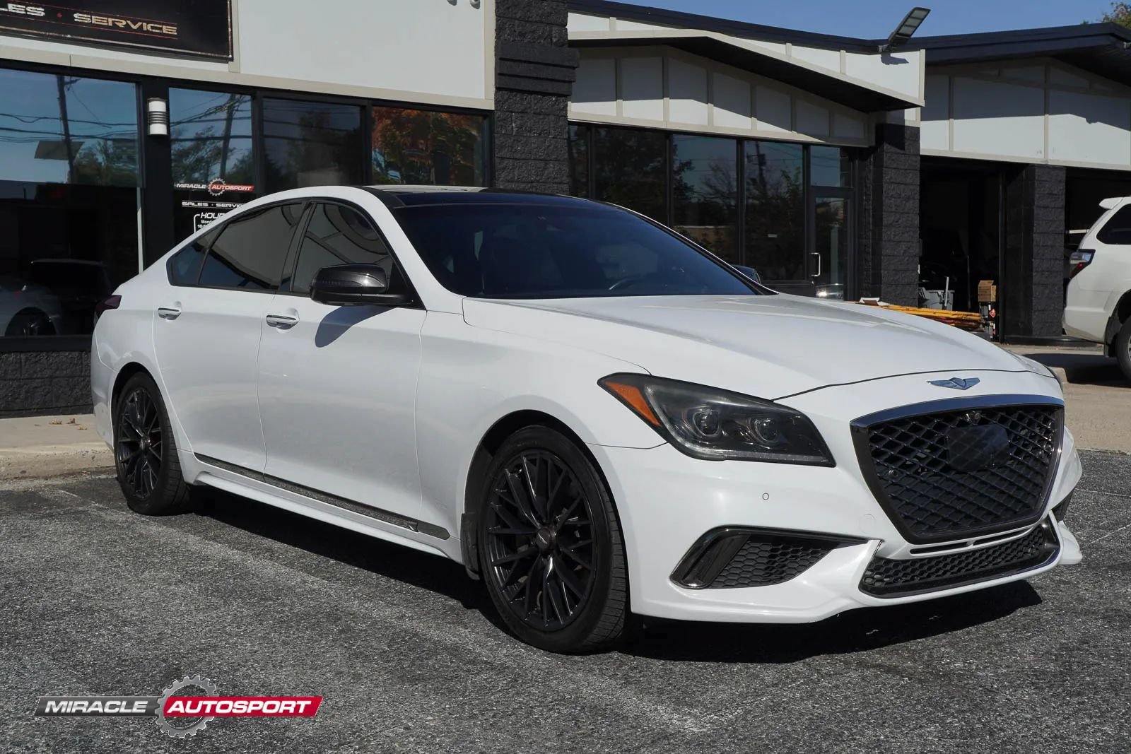 Used 2018 Genesis G80 3.3T Sport RWD image 9