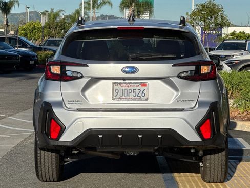 Certified 2025 Subaru Crosstrek 2.0i Premium image 5