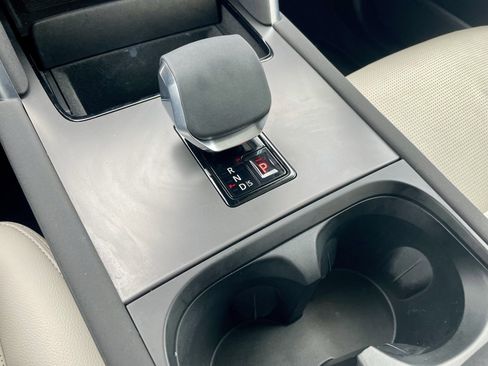 Certified 2024 Land Rover Discovery Sport S image 20