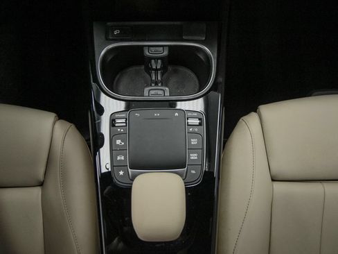 Used 2022 Mercedes-Benz A 220 4MATIC image 20