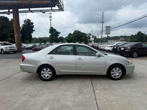 Used 2004 Toyota Camry SE FWD image 8