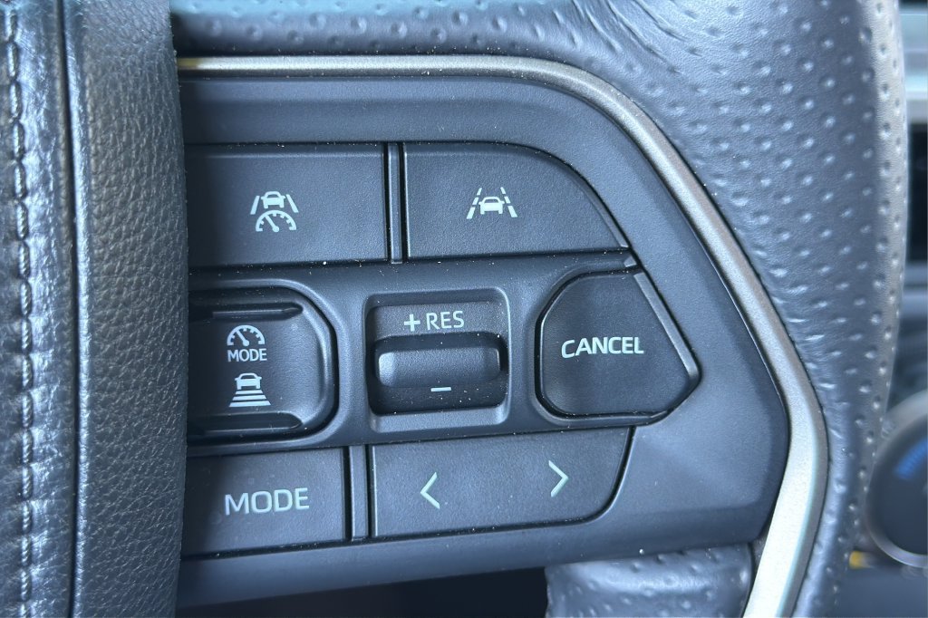 Certified 2026 Toyota 4Runner TRD Off-Road Premium AWD/4WD image 22