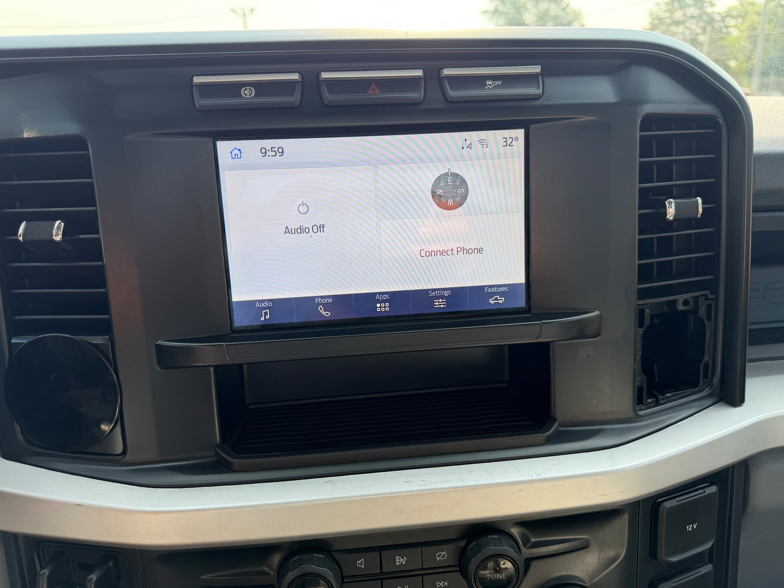 Used 2024 Ford F350 XL AWD/4WD image 4