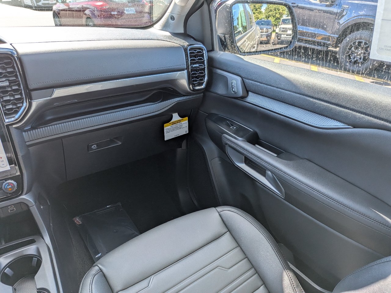 New 2026 Ford Ranger Lariat w/ Black Appearance Package AWD/4WD image 18