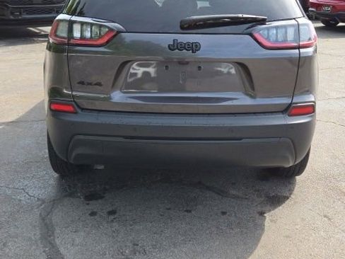 Used 2020 Jeep Cherokee Latitude Plus AWD/4WD image 8