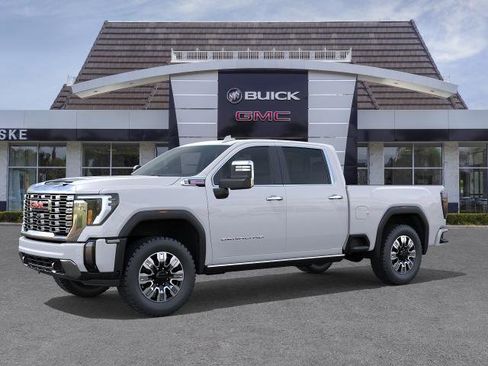 New 2026 GMC Sierra 2500 Denali w/ Denali Reserve Package AWD/4WD image 2