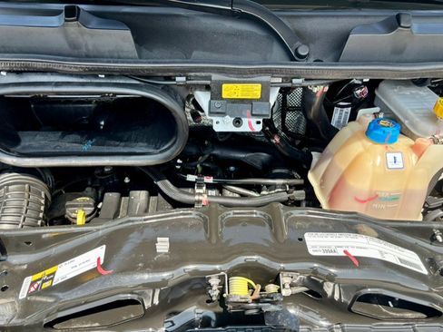 Used 2025 RAM ProMaster 2500 w/ Convenience Group FWD image 30
