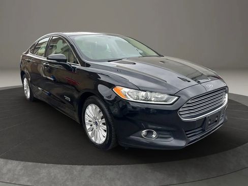 Used 2016 Ford Fusion Energi SE image 6