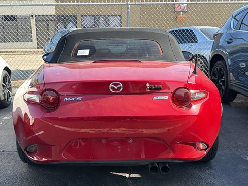 Used 2017 MAZDA MX-5 Miata Sport RWD image 25