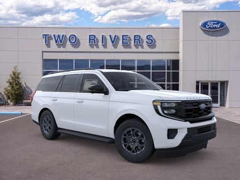 New 2026 Ford Expedition Active RWD image 7