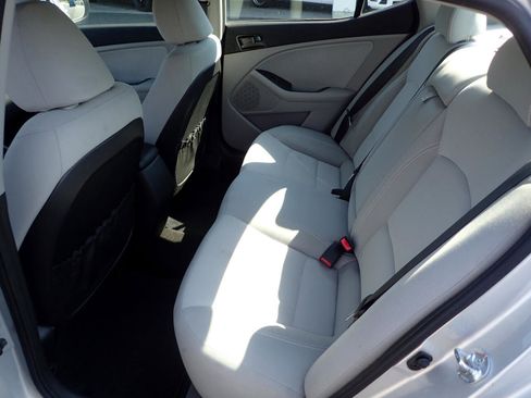 Used 2013 Kia Optima LX image 10