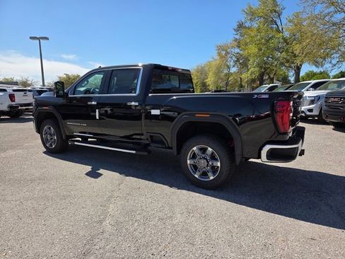 New 2026 GMC Sierra 2500 SLT w/ SLT Premium Package AWD/4WD image 9