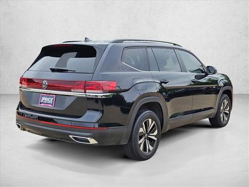Used 2024 Volkswagen Atlas SE FWD image 5