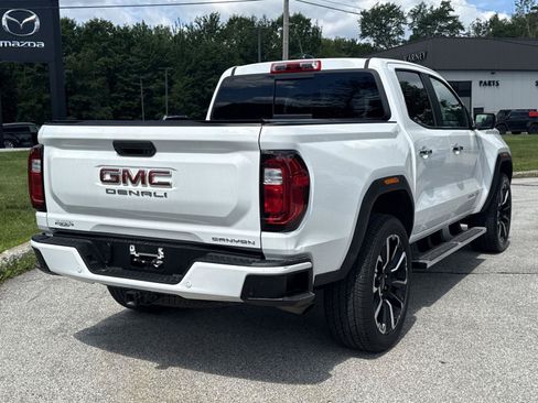 Used 2024 GMC Canyon Denali AWD/4WD image 8