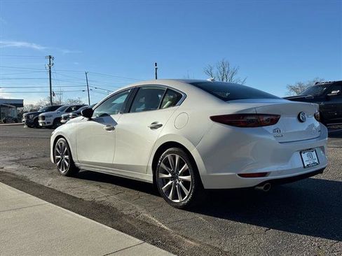 Used 2019 MAZDA MAZDA3 Sedan w/ Premium Package image 5