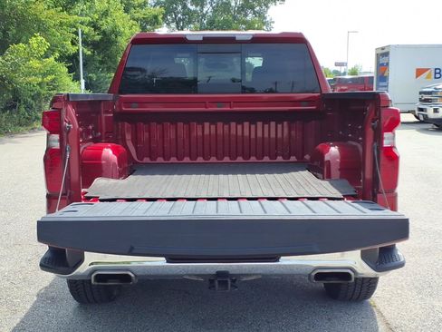 Used 2021 Chevrolet Silverado 1500 LT w/ Z71 Off-Road Package AWD/4WD image 28